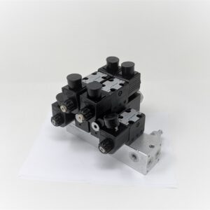 Basket hydraulic block distributor